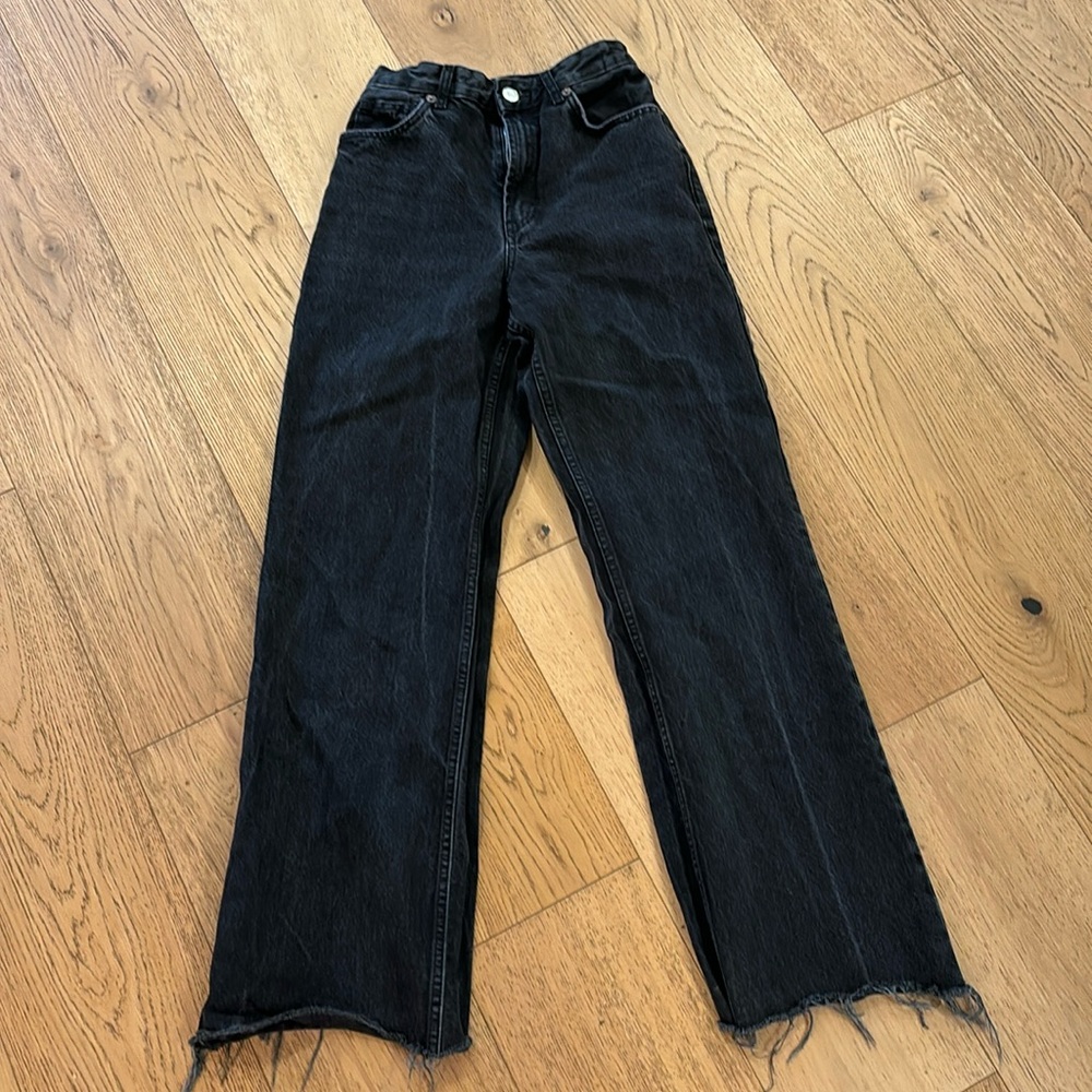 Zara jeans size 4